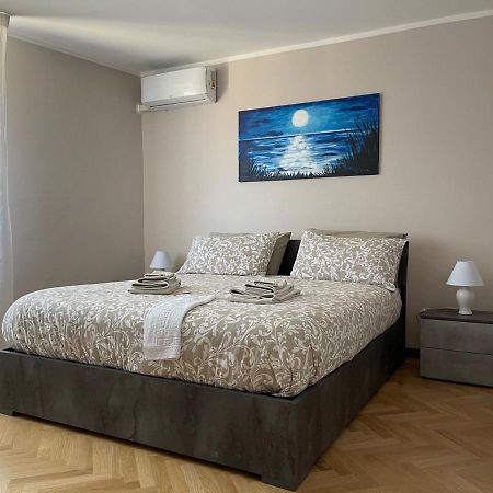 Mirabella Eclano B&B Domus D'Italia מראה חיצוני תמונה