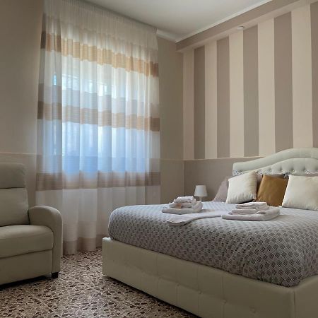 Mirabella Eclano B&B Domus D'Italia מראה חיצוני תמונה