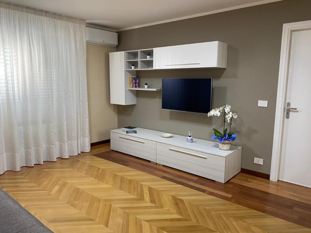 Mirabella Eclano B&B Domus D'Italia מראה חיצוני תמונה