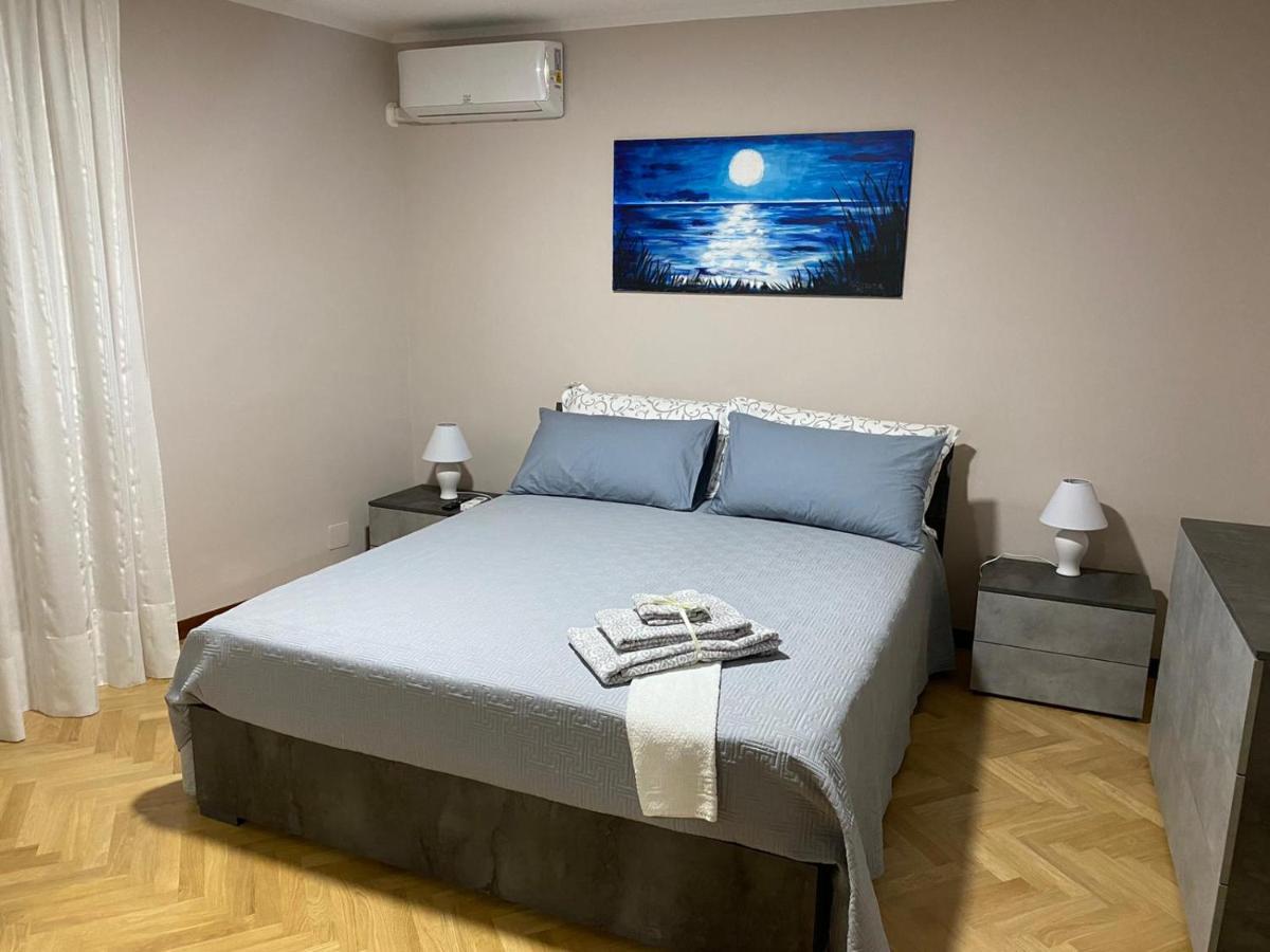 Mirabella Eclano B&B Domus D'Italia מראה חיצוני תמונה